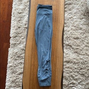Light blue, Lululemon leggings